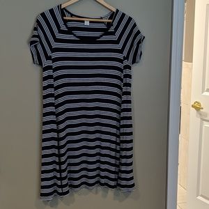 Old Navy shift dress small Navy & white stripe
